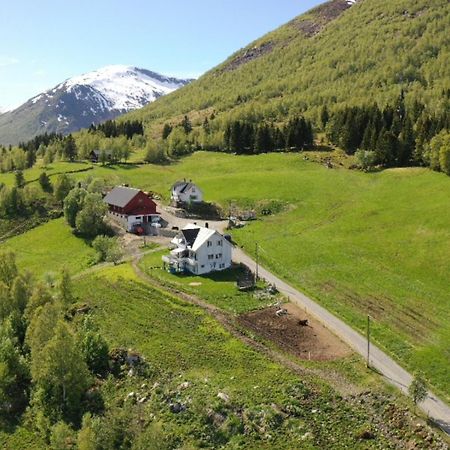 Holiday Home Among The Pearls Of Norway Stranda  Eksteriør billede