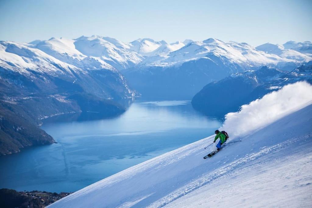 Holiday Home Among The Pearls Of Norway Stranda  Eksteriør billede