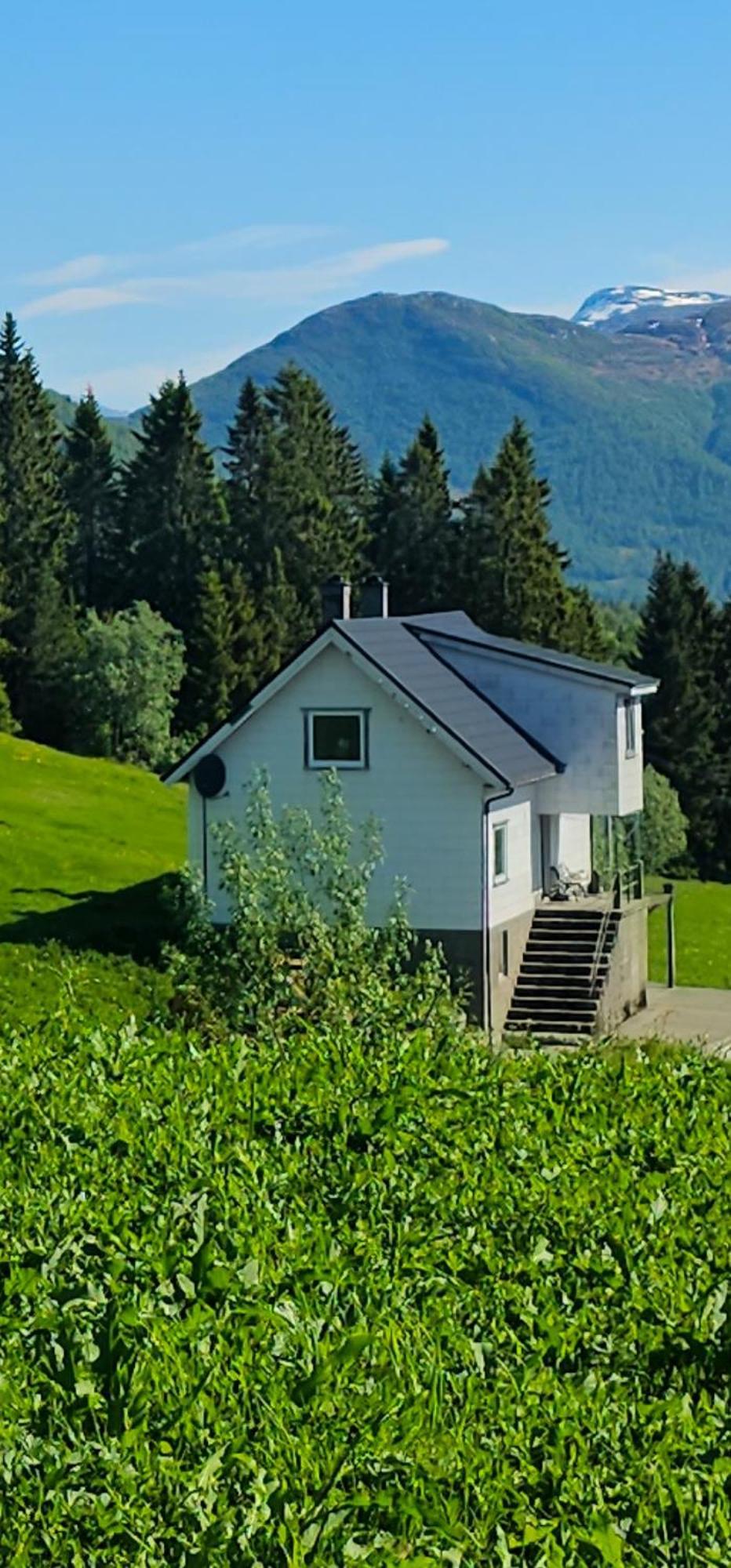 Holiday Home Among The Pearls Of Norway Stranda  Eksteriør billede